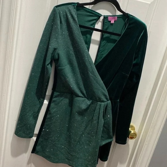 Miami Green Isabel Glitter Velvet Romper Size Small NWOT - Picture 7 of 8